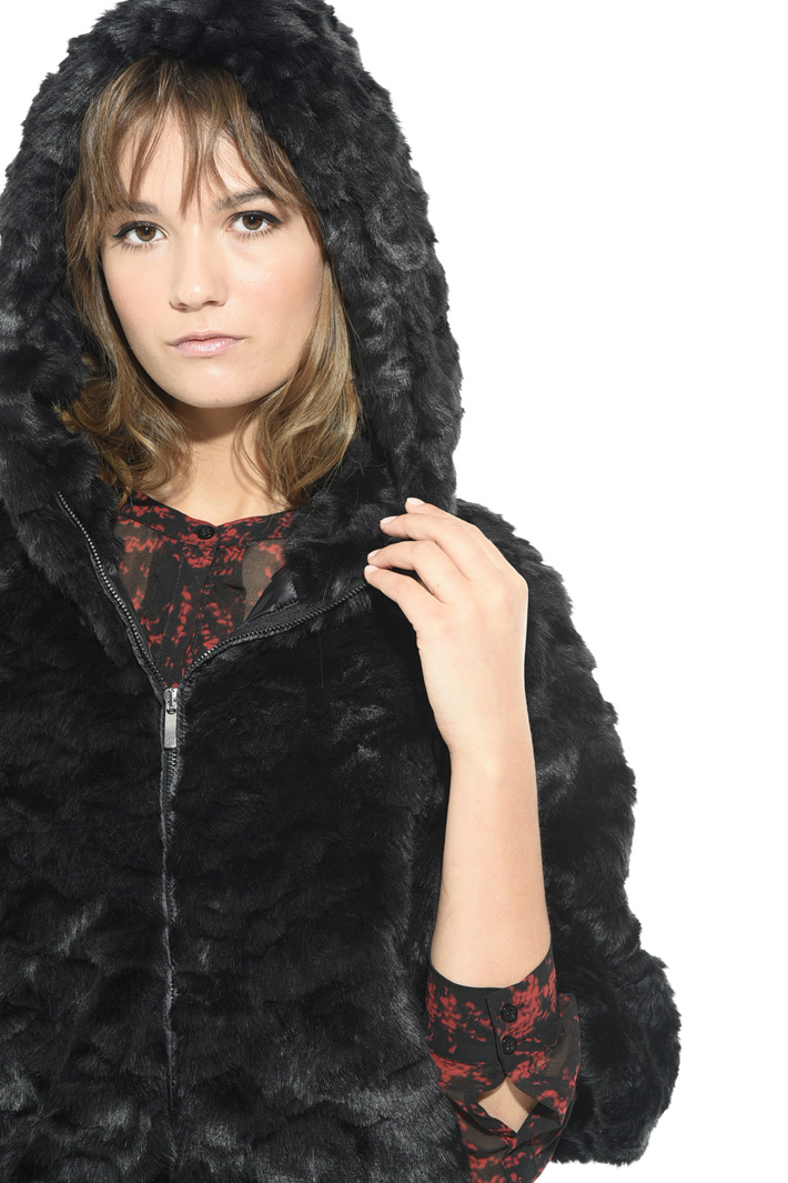 Fur-effect jacket Intrend Fur-effect jacket Intrend