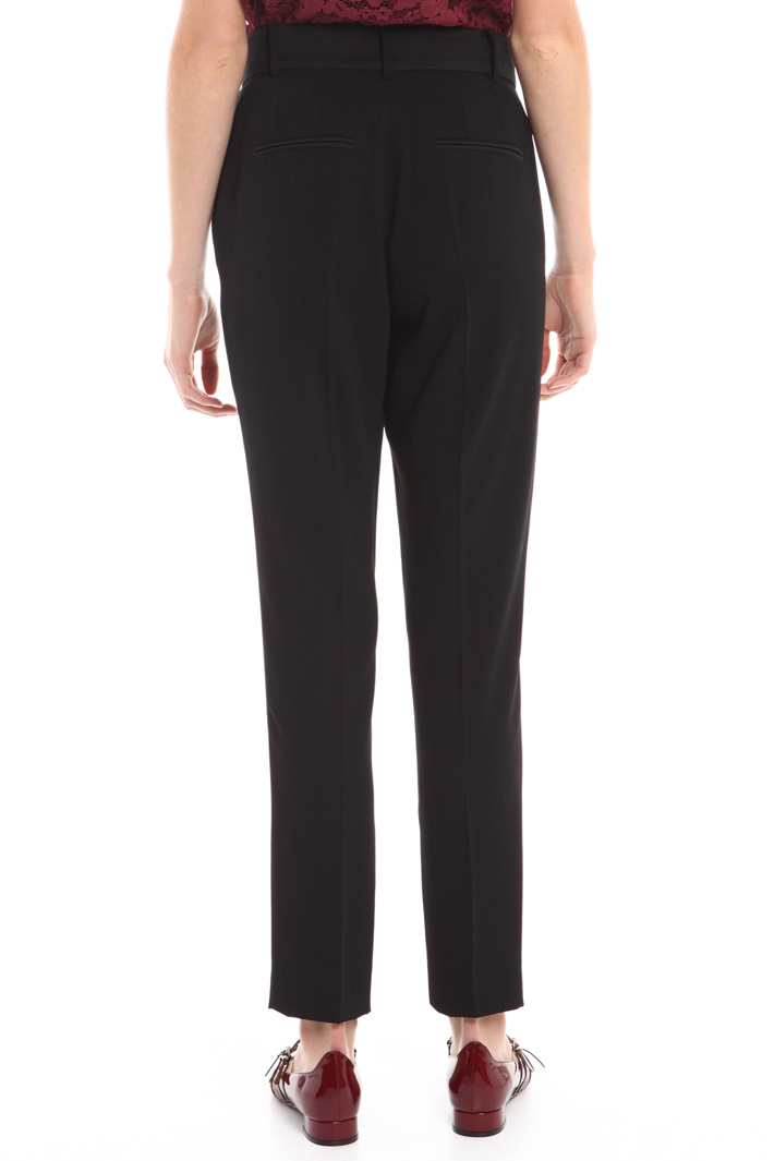 Pantalone in crepe enver satin Intrend Pantalone in crepe enver satin Intrend