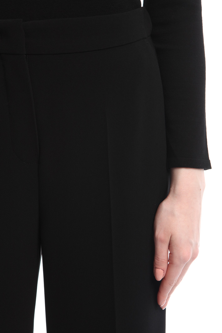 Pantaloni cropped in cady Intrend Pantaloni cropped in cady Intrend