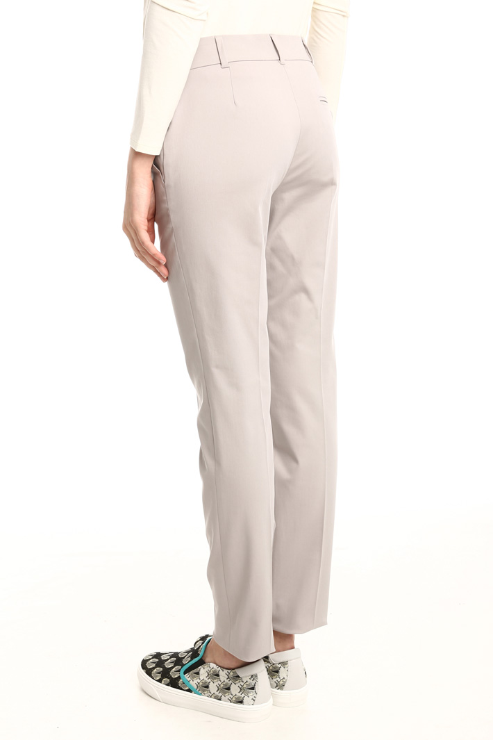 Pantaloni stretch in cotone Intrend Pantaloni stretch in cotone Intrend