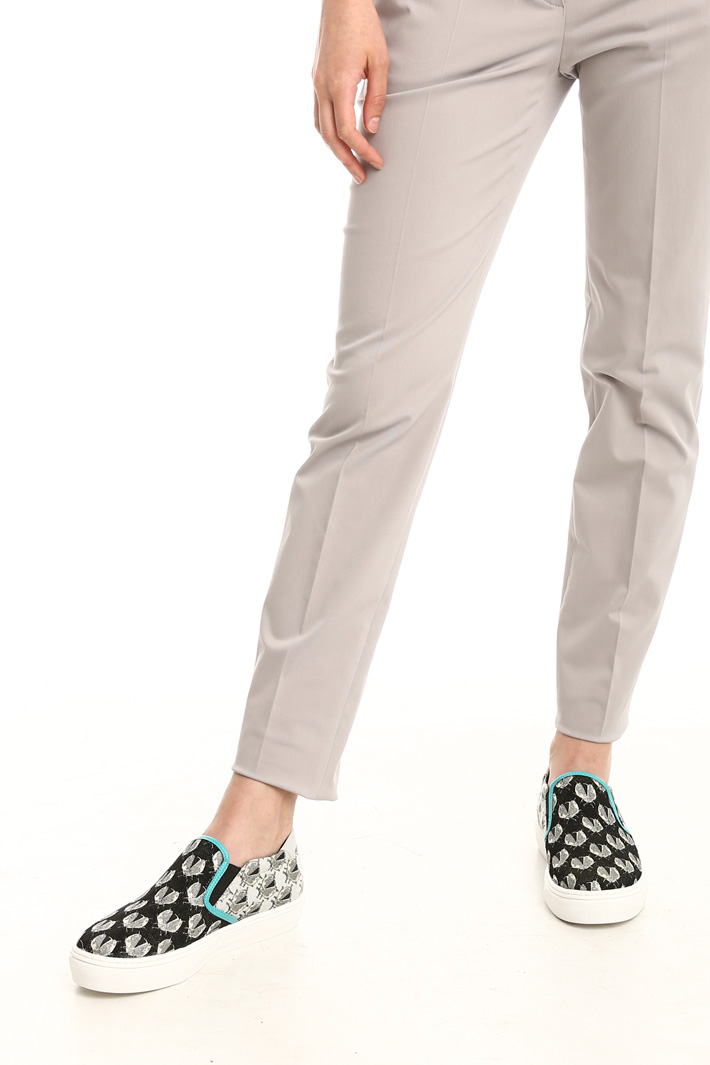 Pantaloni stretch in cotone Intrend Pantaloni stretch in cotone Intrend