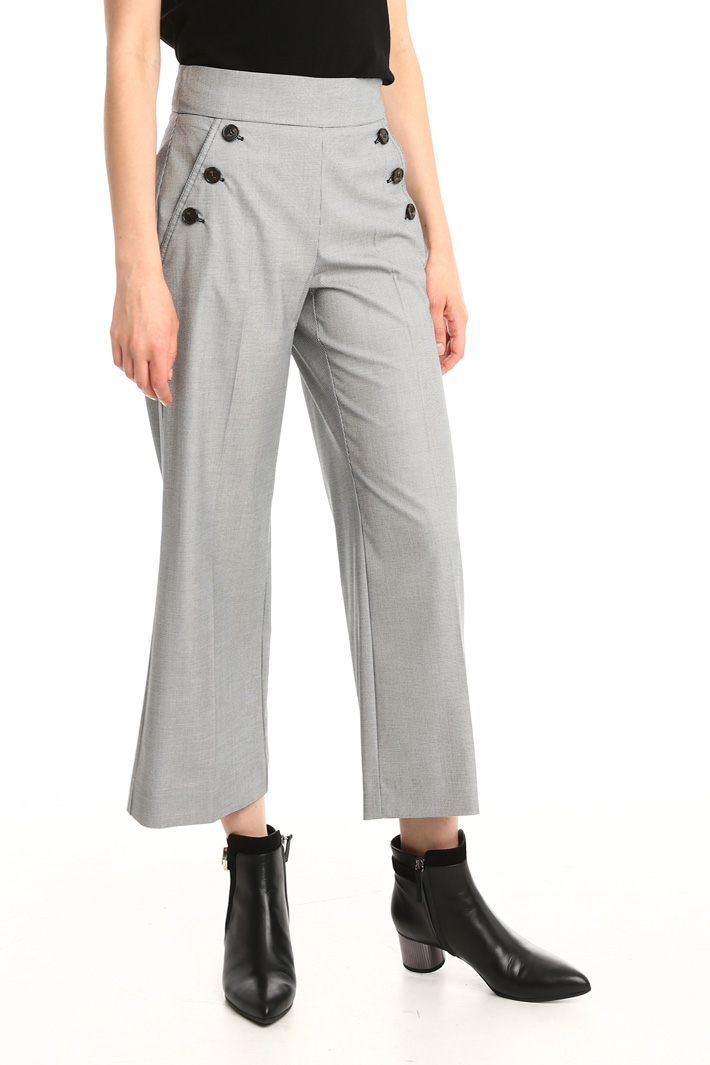 Pantalone cropped con bottoni Intrend Pantalone cropped con bottoni Intrend