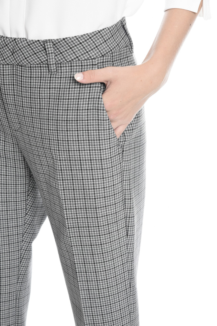 Pantalone in tessuto stretch Intrend Pantalone in tessuto stretch Intrend