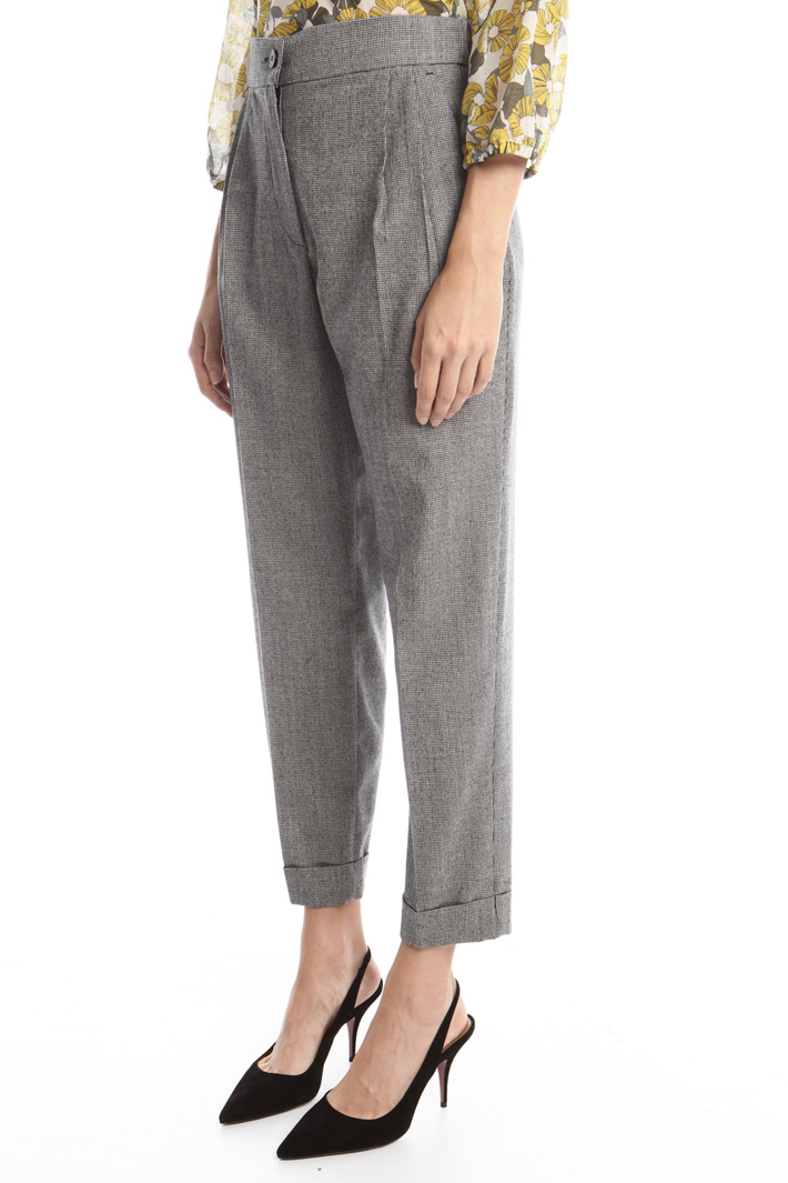 Pantaloni a carota in flanella Intrend Pantaloni a carota in flanella Intrend