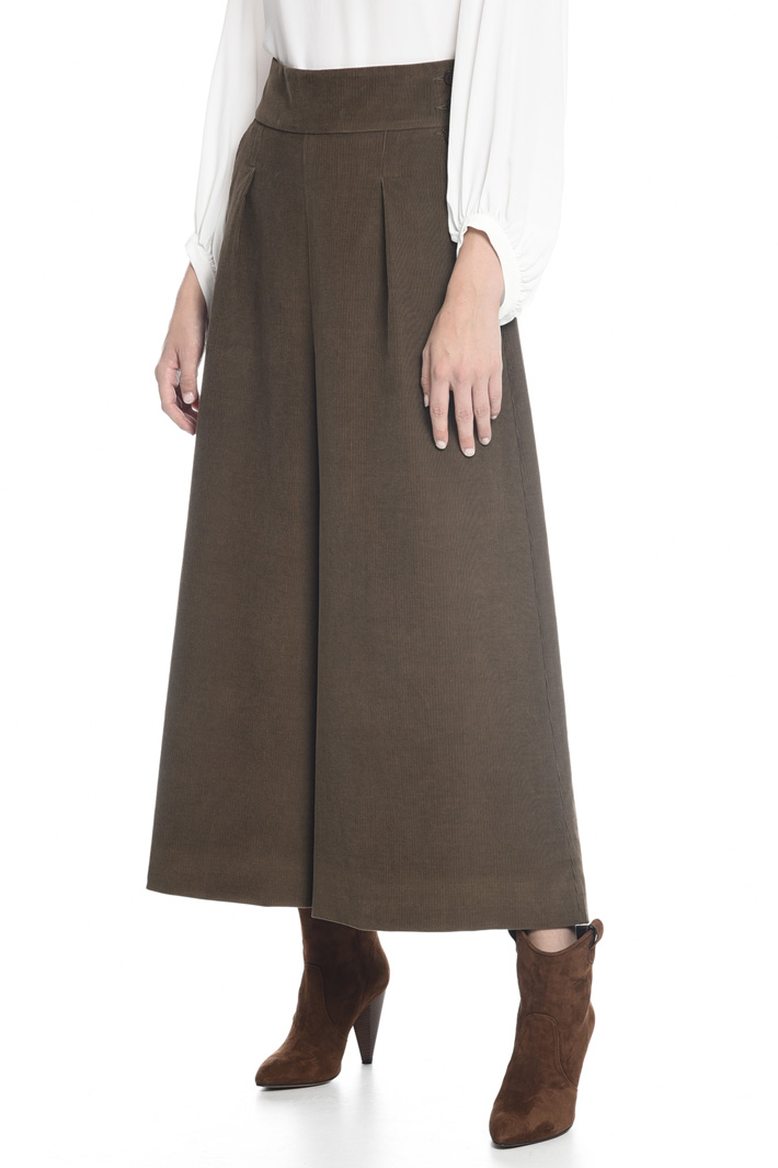 Pantaloni svasati in velluto Intrend Pantaloni svasati in velluto Intrend