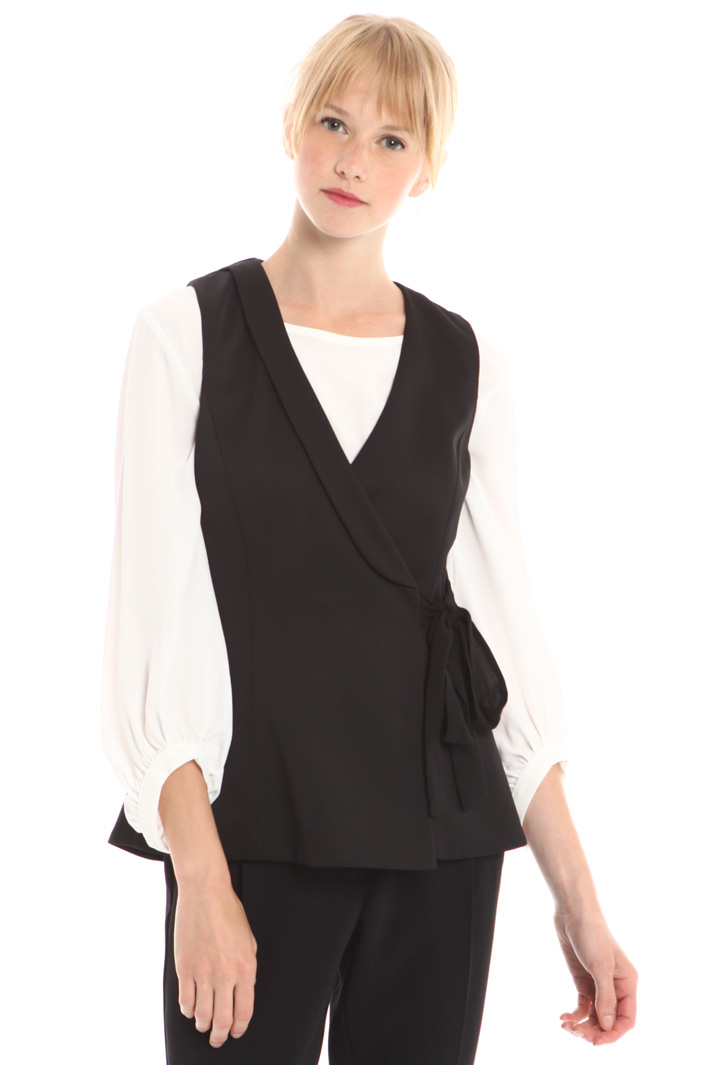 Top in crepe enver satin Intrend Top in crepe enver satin Intrend