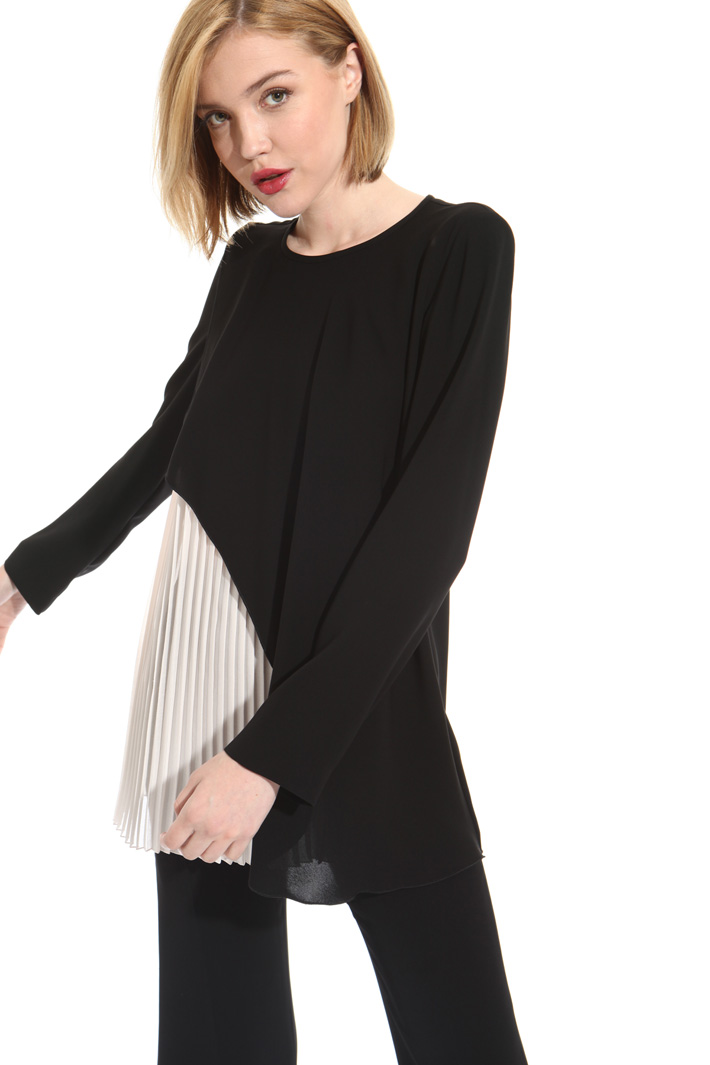 Pleated effect blouse Intrend Pleated effect blouse Intrend