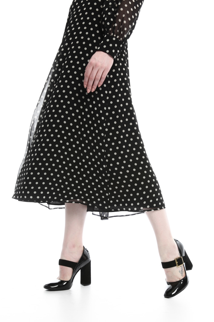 Polka dot georgette dress Intrend Polka dot georgette dress Intrend