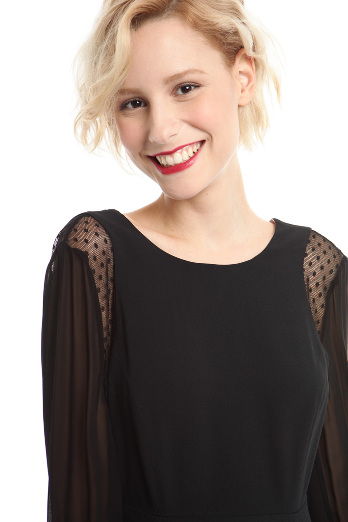 Abito con polsini gioiello Intrend Abito con polsini gioiello Intrend