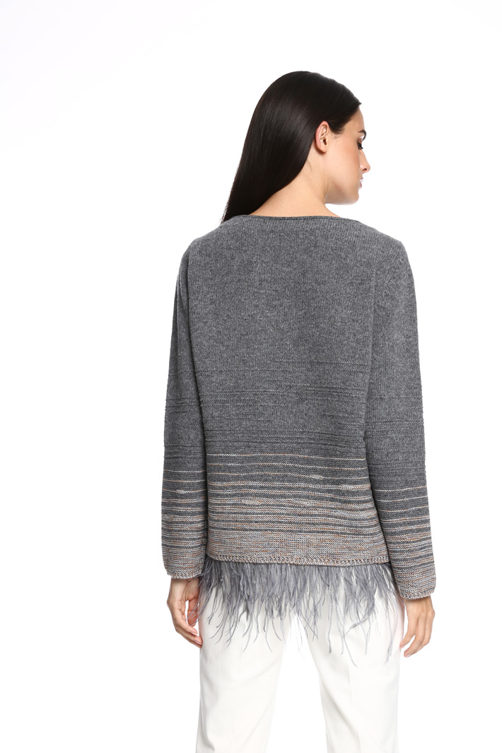 Maglia con bordo di piume Intrend Maglia con bordo di piume Intrend