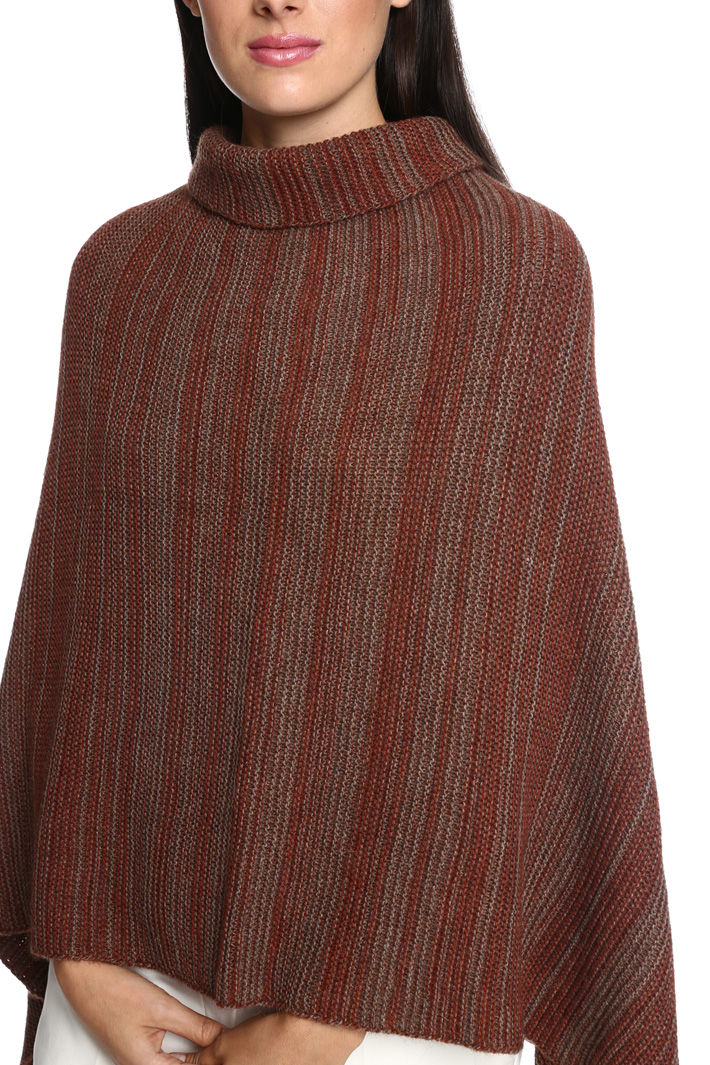 Poncho in maglia Intrend Poncho in maglia Intrend