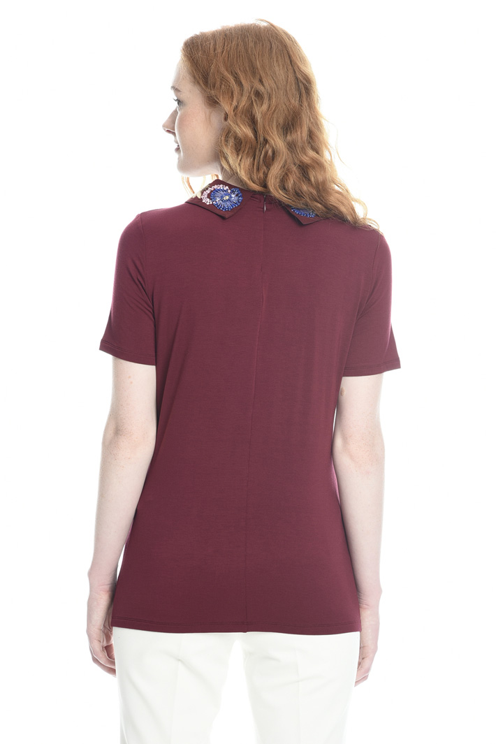 T-shirt con colletto ricamato Intrend T-shirt con colletto ricamato Intrend