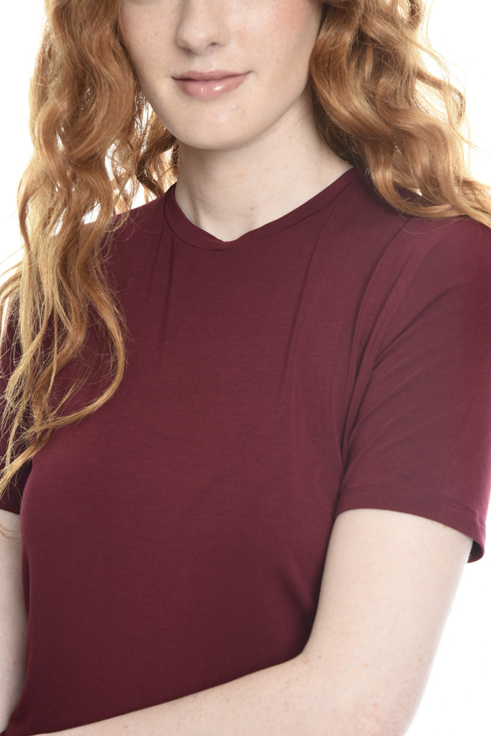 T-shirt con colletto ricamato Intrend T-shirt con colletto ricamato Intrend