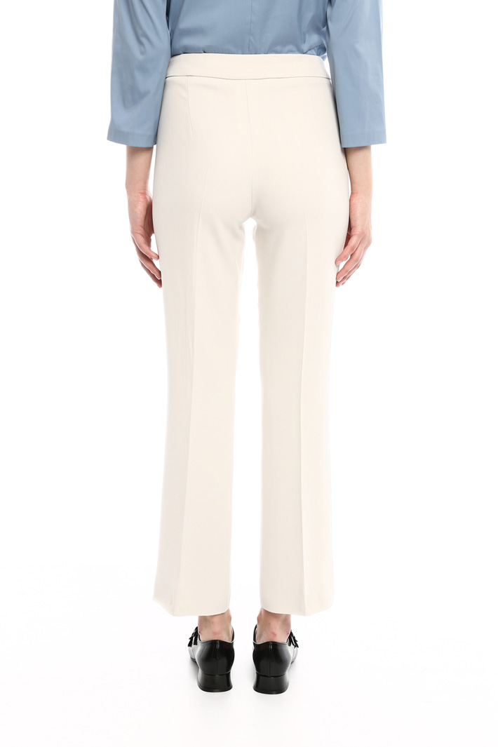 Pantaloni con zip laterale Intrend Pantaloni con zip laterale Intrend