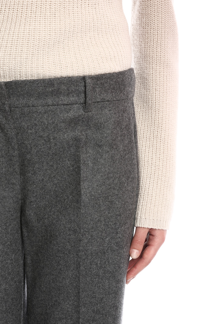 Pantaloni in panno leggero Intrend Pantaloni in panno leggero Intrend