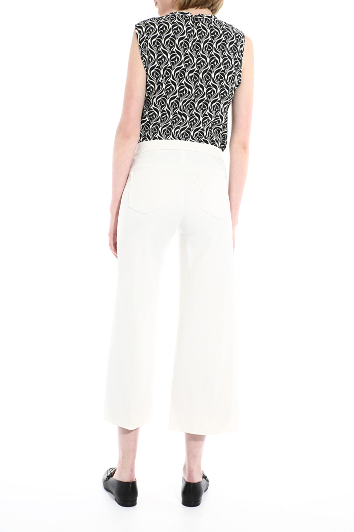 Cropped trousers in cotton Intrend Cropped trousers in cotton Intrend