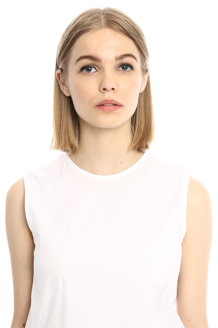Top con collo bijoux Intrend Top con collo bijoux Intrend