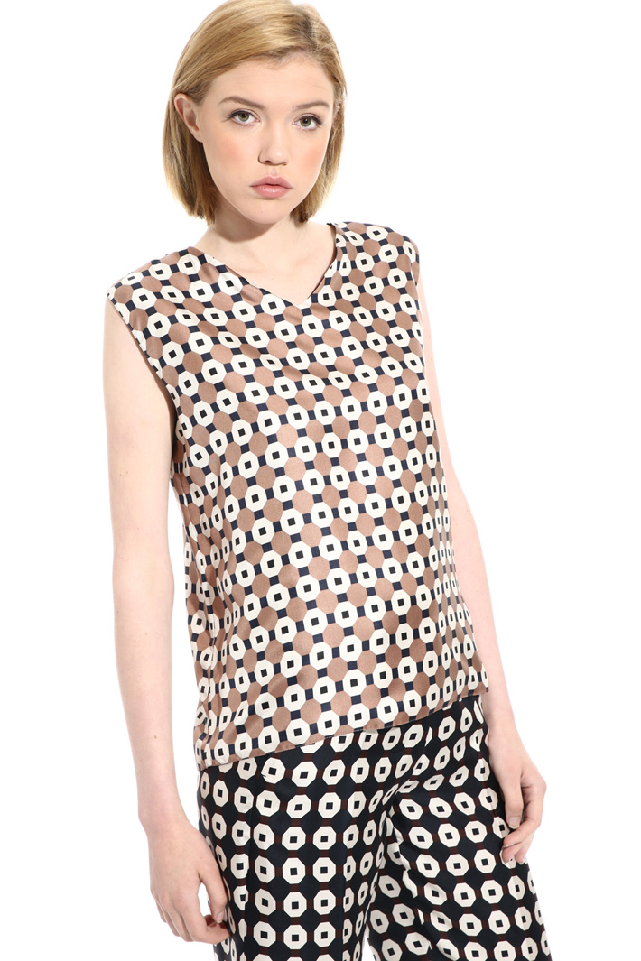 Reversible silk top Intrend Reversible silk top Intrend