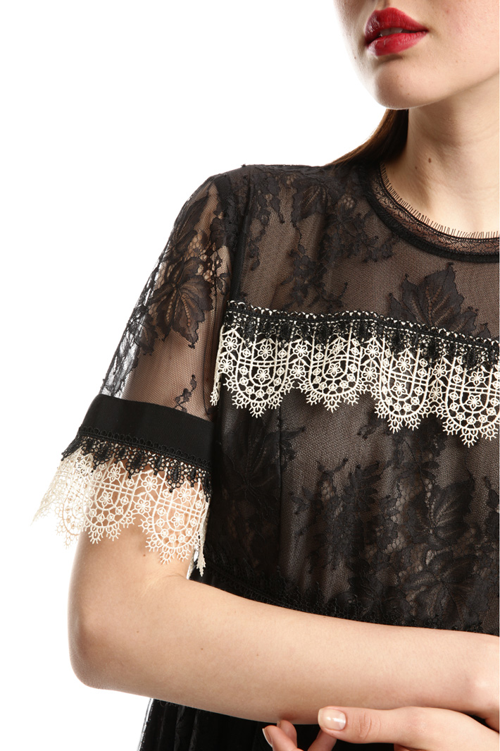 Abito princesse in pizzo Intrend Abito princesse in pizzo Intrend
