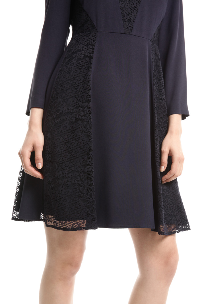 Abito in crepe enver satin Intrend Abito in crepe enver satin Intrend