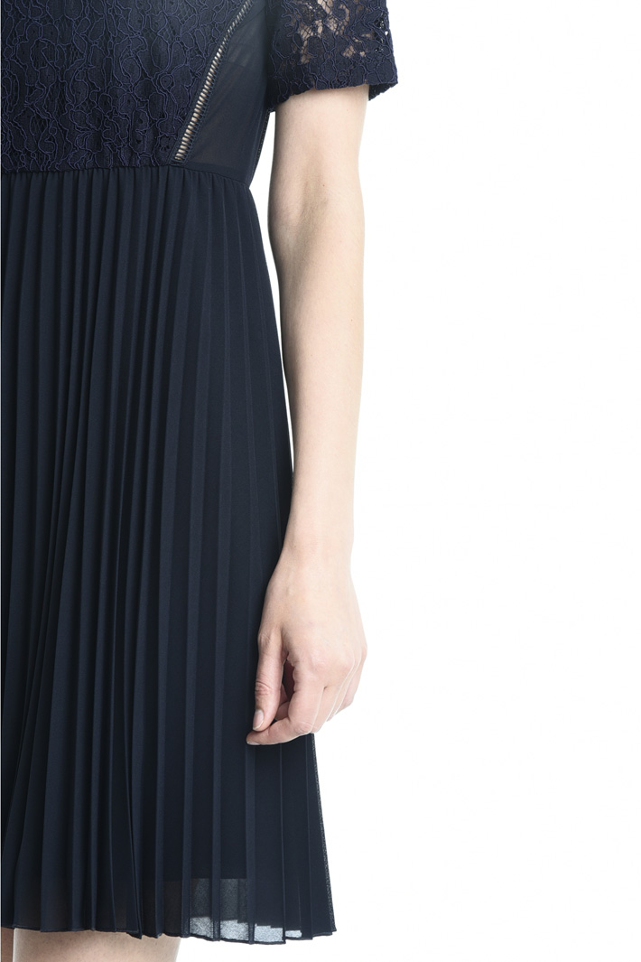 Abito in jersey fluido Intrend Abito in jersey fluido Intrend