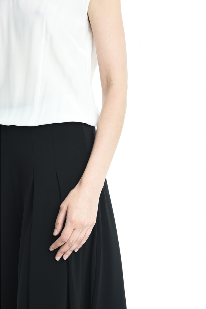 Tuta in crepe e jersey Intrend Tuta in crepe e jersey Intrend