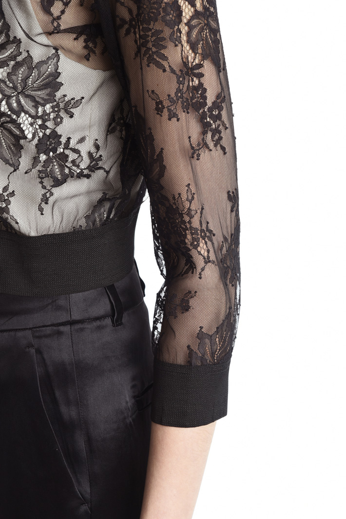 Lace and tulle jacket Intrend Lace and tulle jacket Intrend