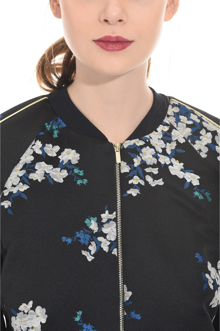 Giacca in jacquard lurex Intrend Giacca in jacquard lurex Intrend