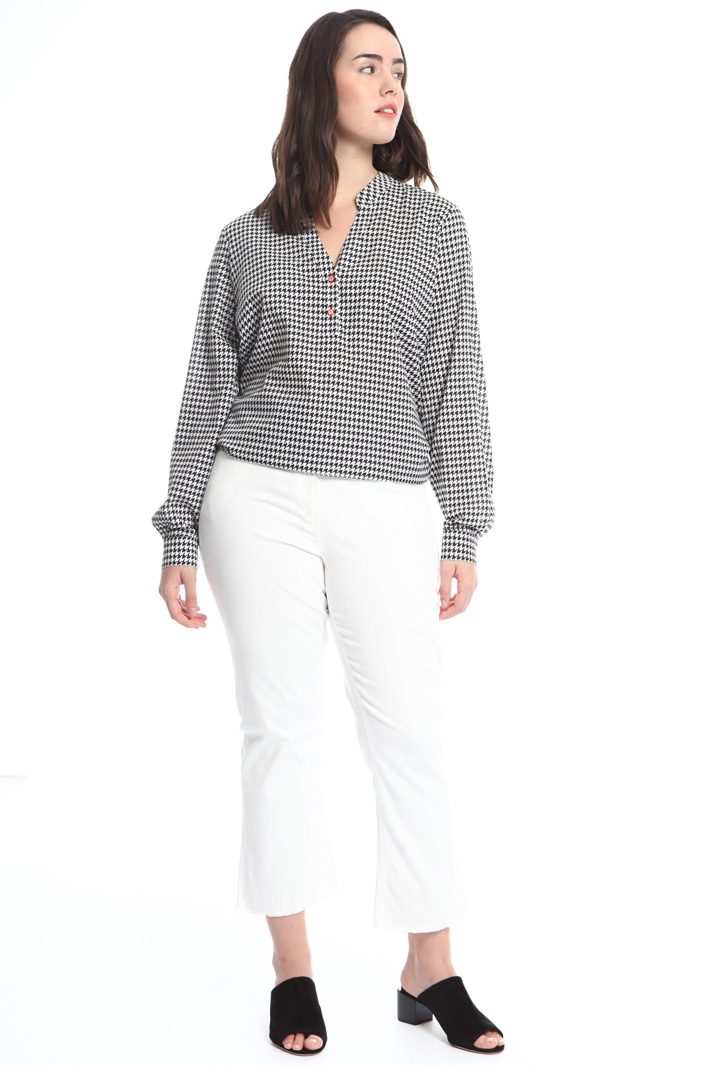 Jeans con orlo sfrangiato Intrend Jeans con orlo sfrangiato Intrend