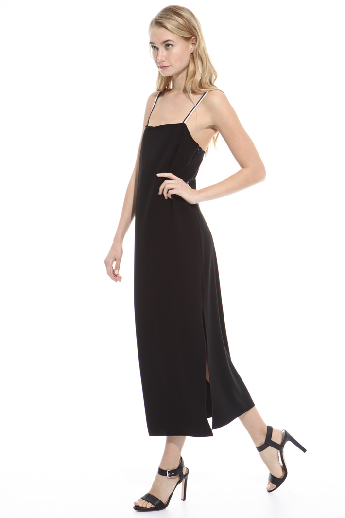 Crossed strap dress Intrend Crossed strap dress Intrend