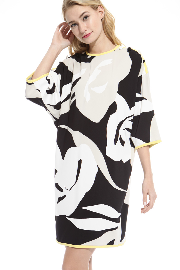 Kimono sleeve dress Intrend Kimono sleeve dress Intrend