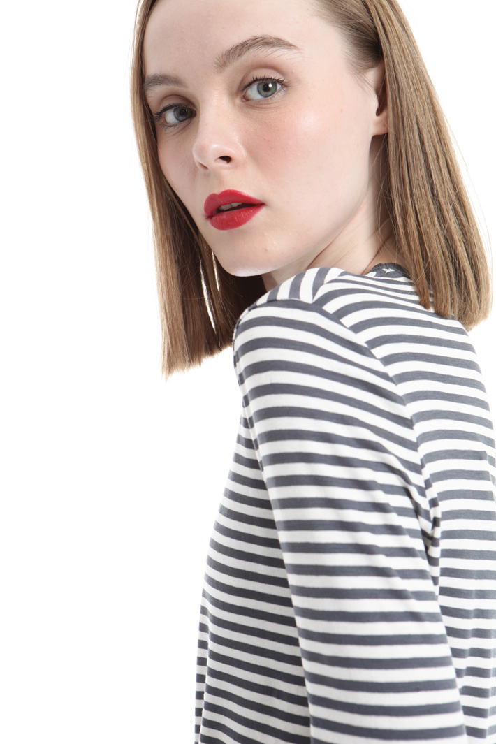 T-shirt in jersey rigato Intrend T-shirt in jersey rigato Intrend