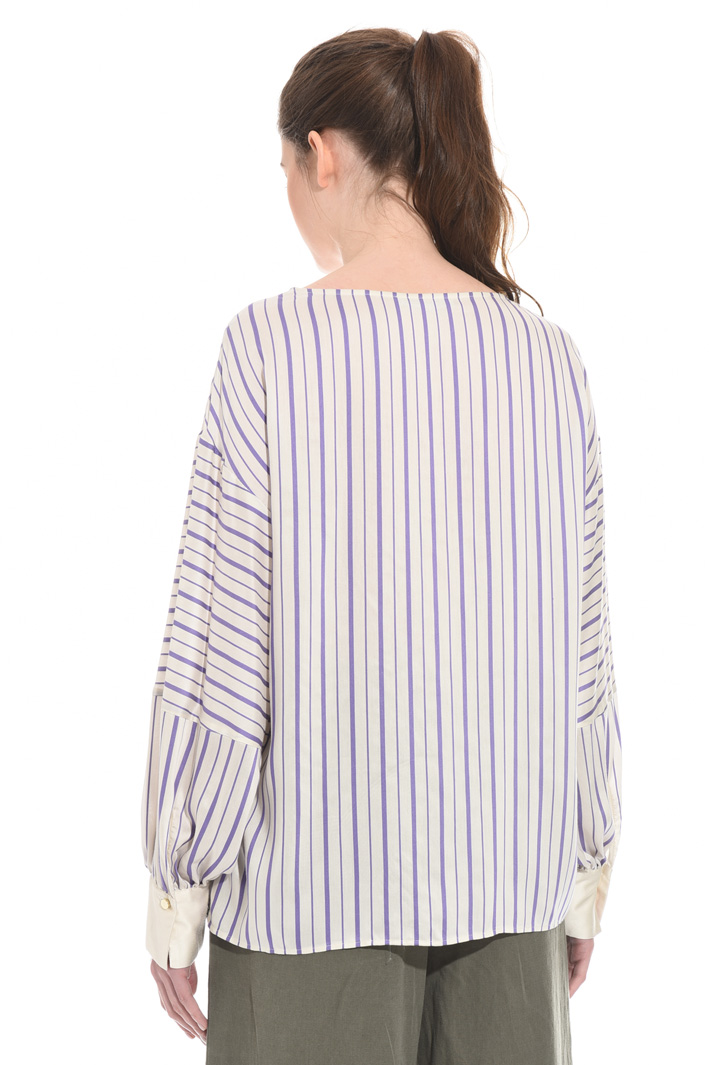 Puff sleeve blouse Intrend Puff sleeve blouse Intrend