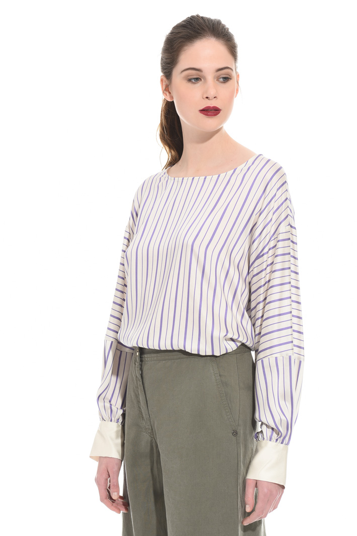 Puff sleeve blouse Intrend Puff sleeve blouse Intrend