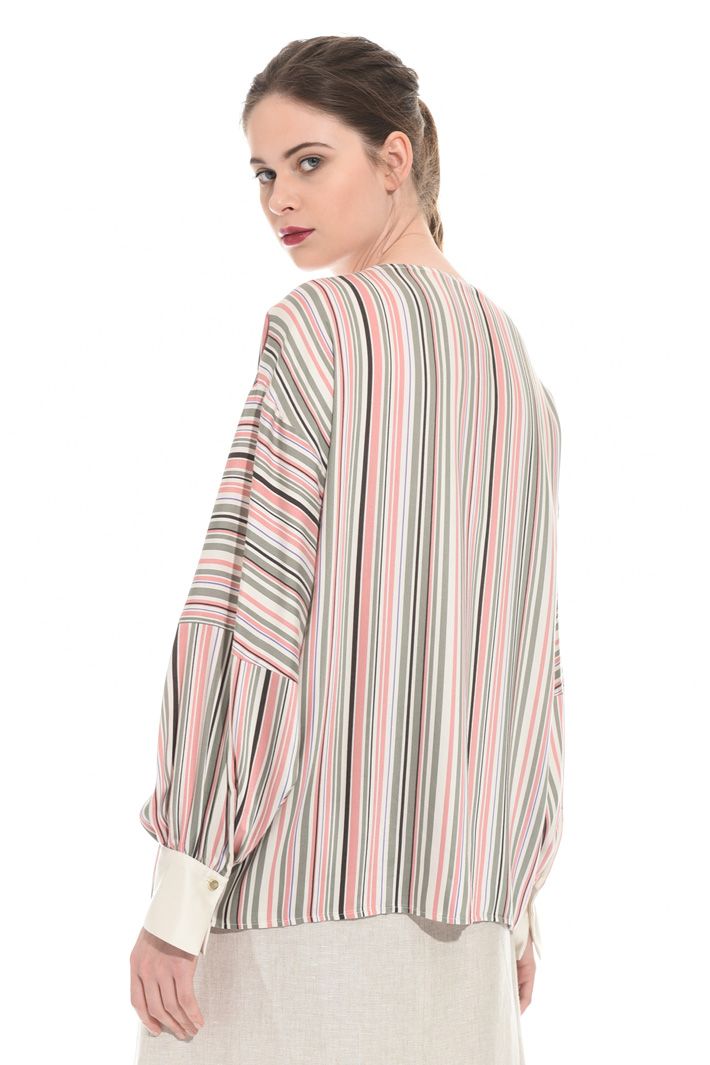 Puff sleeve blouse Intrend Puff sleeve blouse Intrend