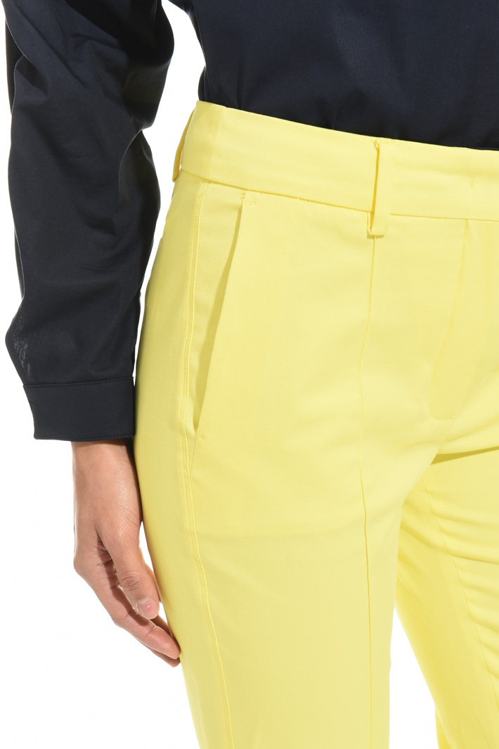 Pantalone flare in gabardina Intrend Pantalone flare in gabardina Intrend