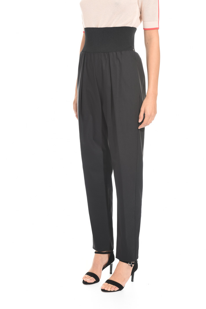 Trousers with elastic band
Intrend Trousers with elastic band
Intrend