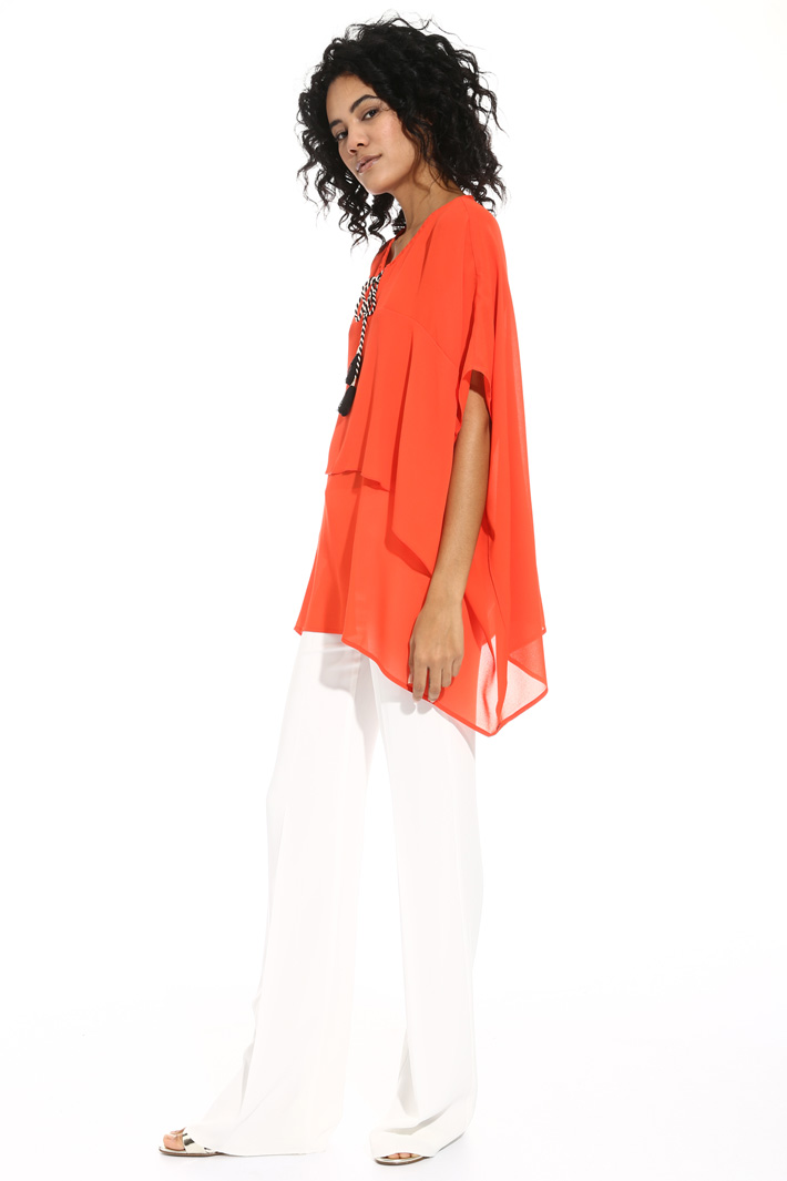 Oversized tunic in crepe fabric Intrend Oversized tunic in crepe fabric Intrend