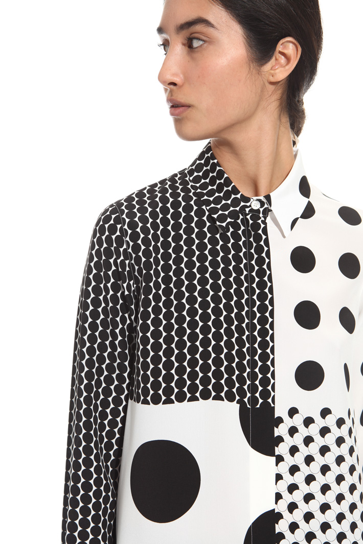 Long silk shirt Intrend Long silk shirt Intrend