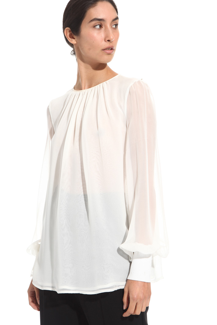 Blusa in gerogette di seta Intrend Blusa in gerogette di seta Intrend