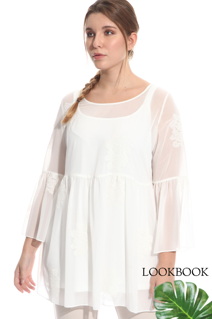 Embroidered georgette blouse Intrend Embroidered georgette blouse Intrend