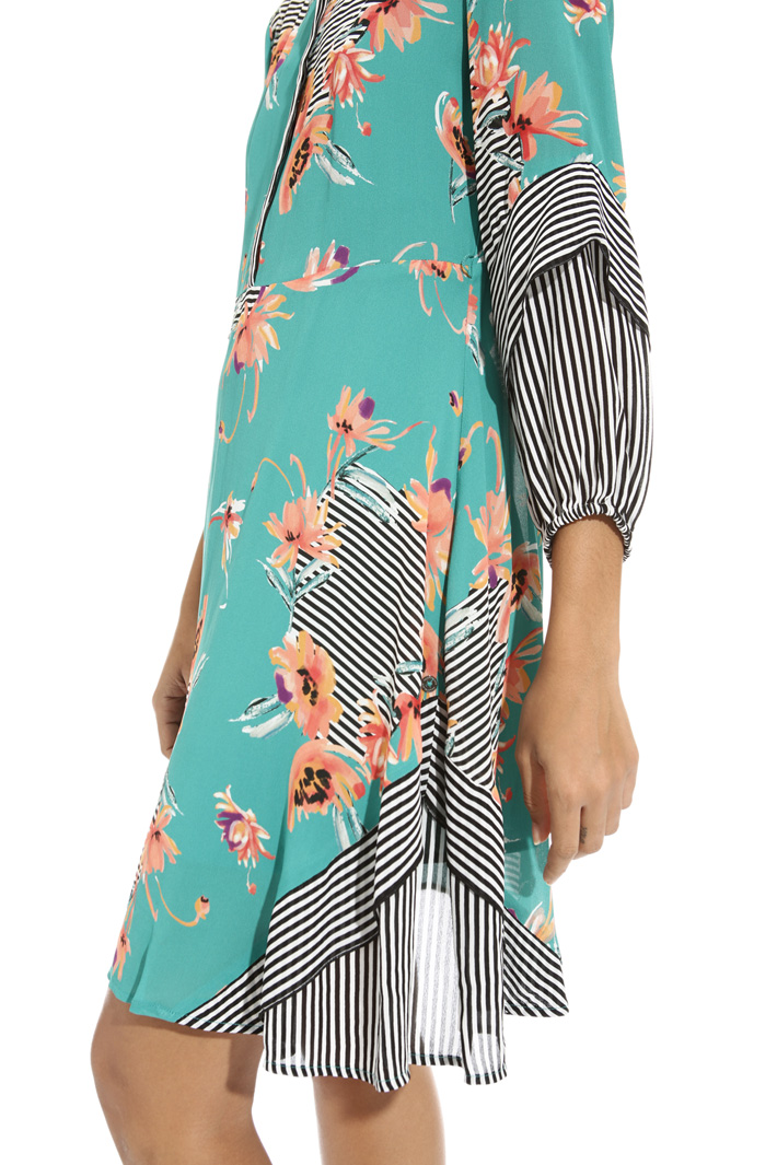 Printed crepe dress Intrend Printed crepe dress Intrend
