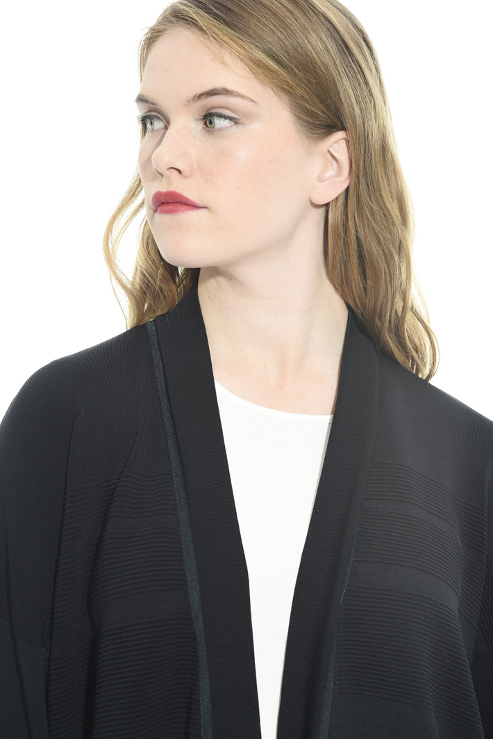 Cardigan con dettagli costine Intrend Cardigan con dettagli costine Intrend