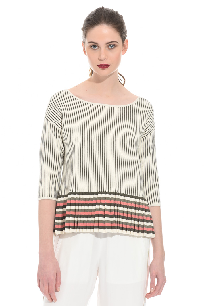 Pleated hem sweater Intrend Pleated hem sweater Intrend