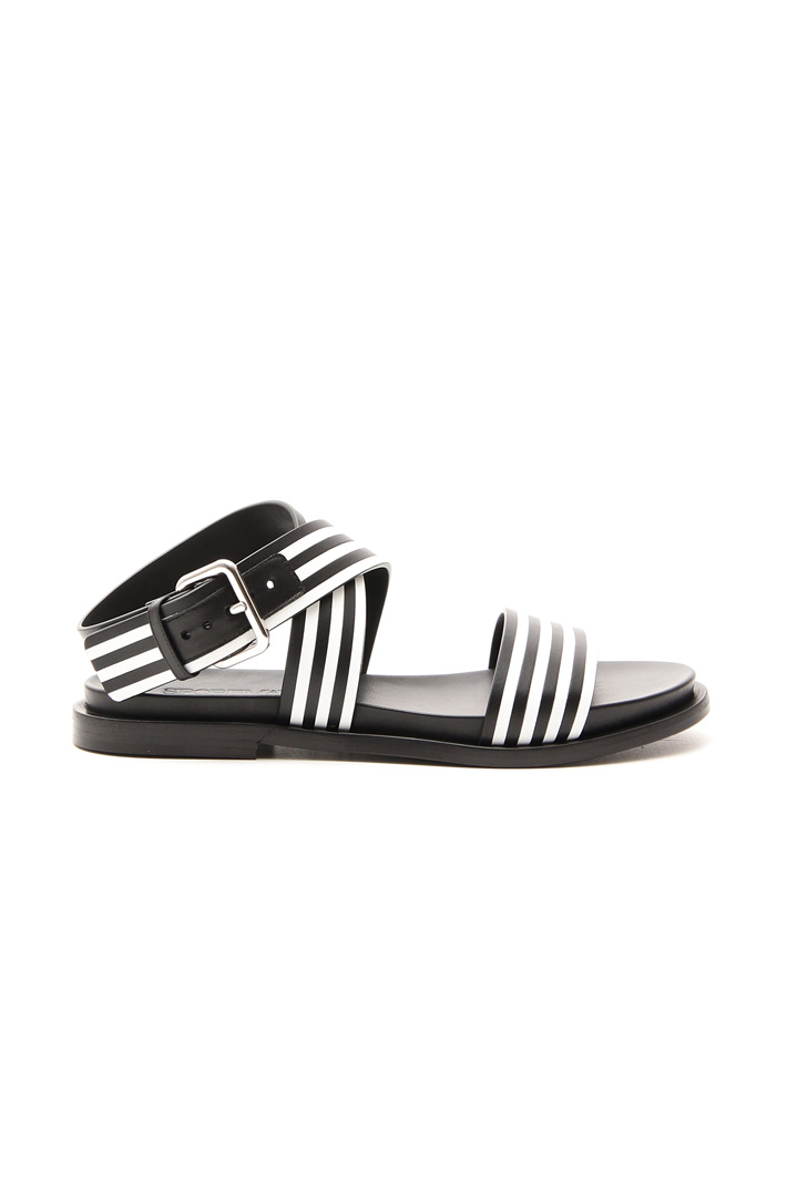 Flat sandal Intrend Flat sandal Intrend