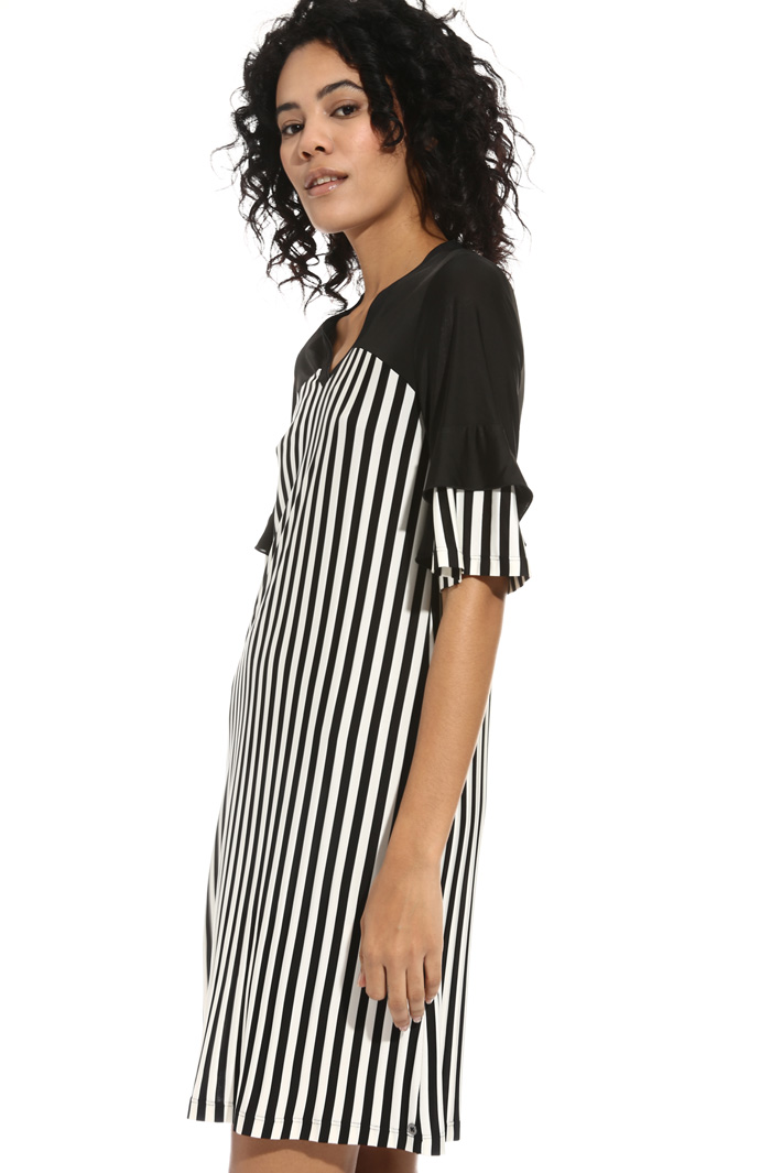 Viscose jersey dress Intrend Viscose jersey dress Intrend