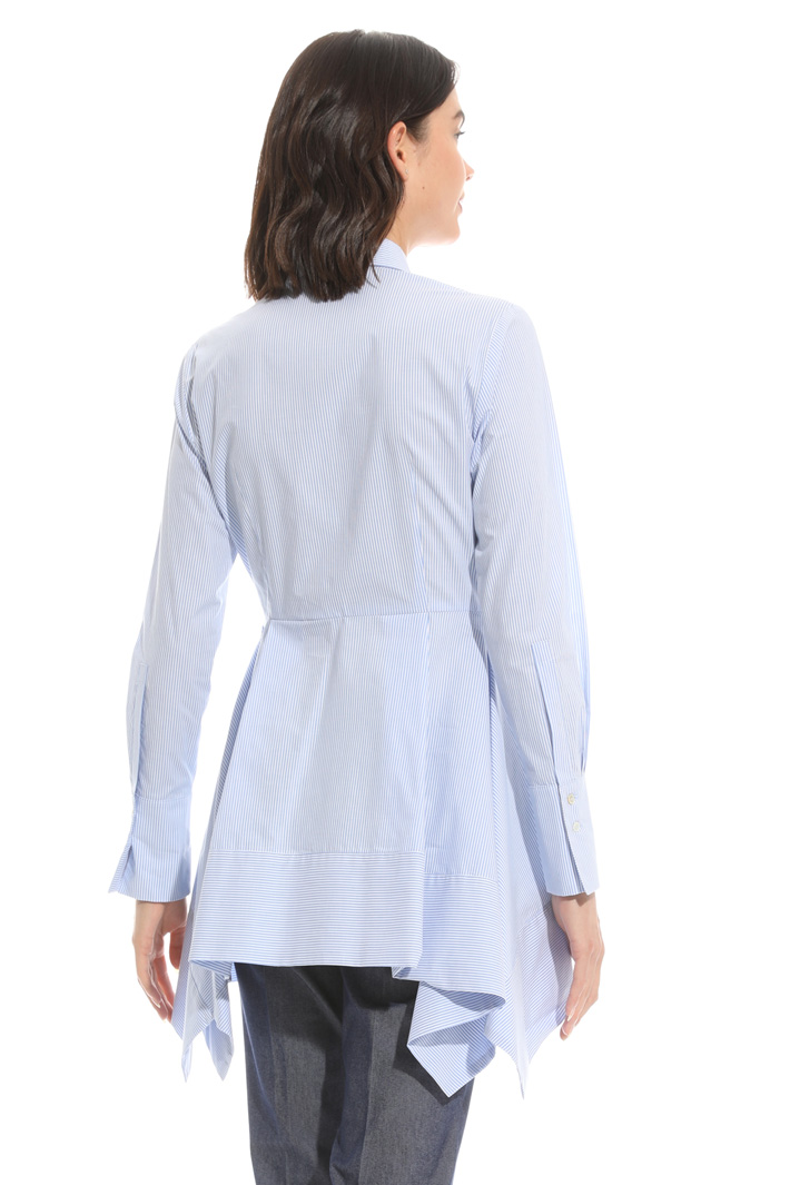 Flared asymmetrical shirt Intrend Flared asymmetrical shirt Intrend
