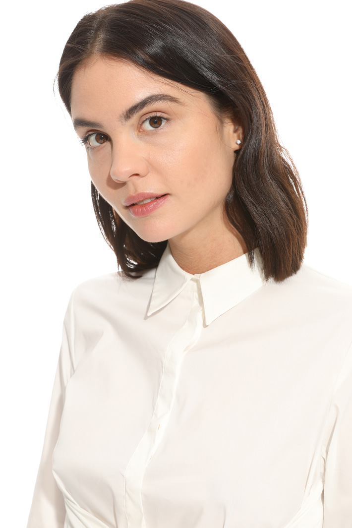 Knotted sash shirt Intrend Knotted sash shirt Intrend