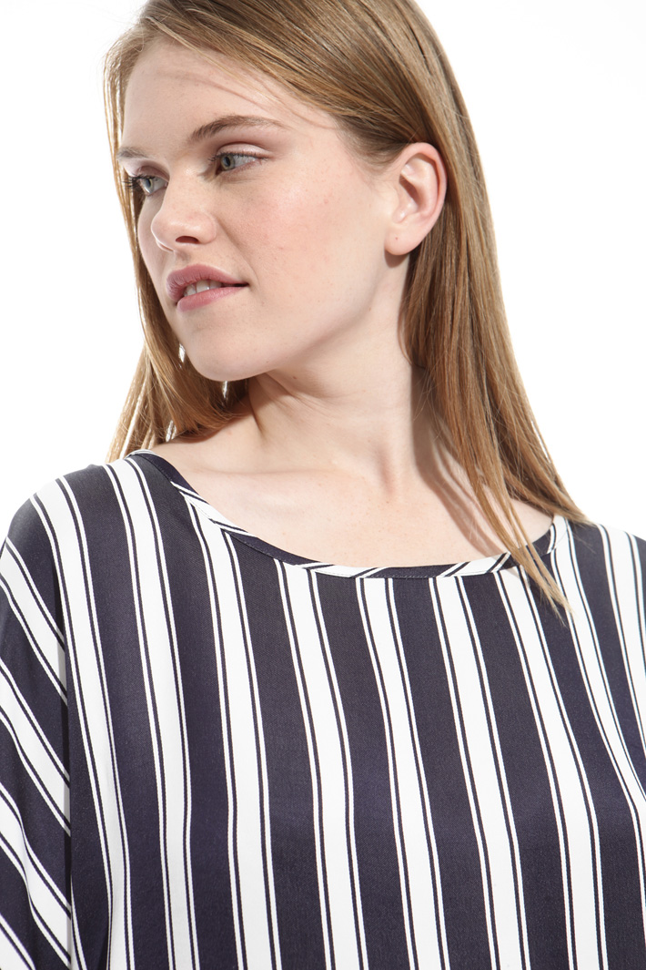Blusa in viscosa fluida Intrend Blusa in viscosa fluida Intrend
