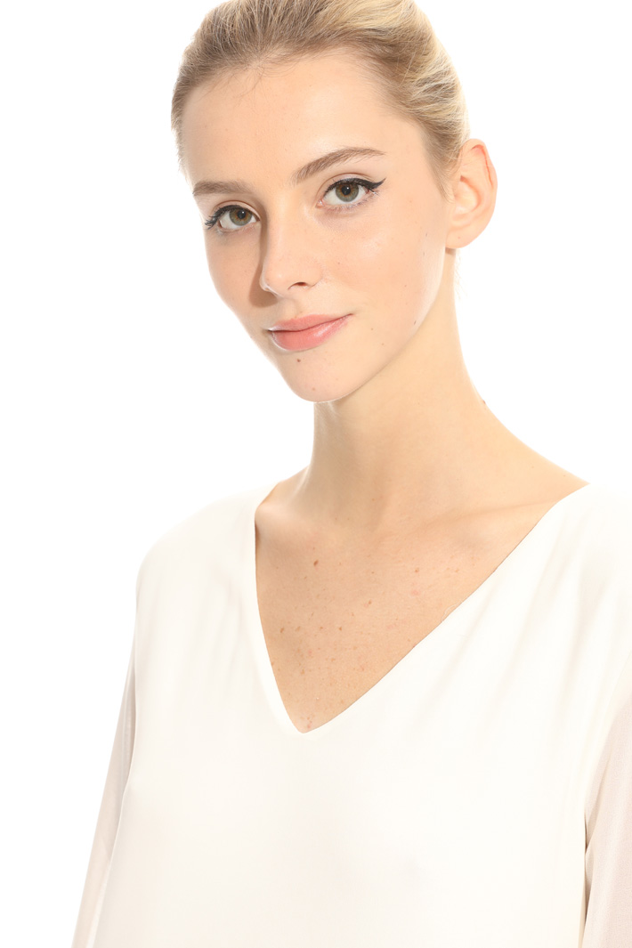 Blusa con balza Intrend Blusa con balza Intrend